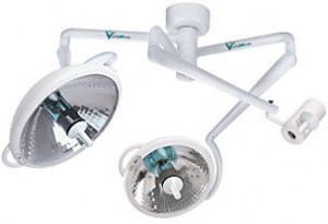 Lámpara de brazo para quirófano